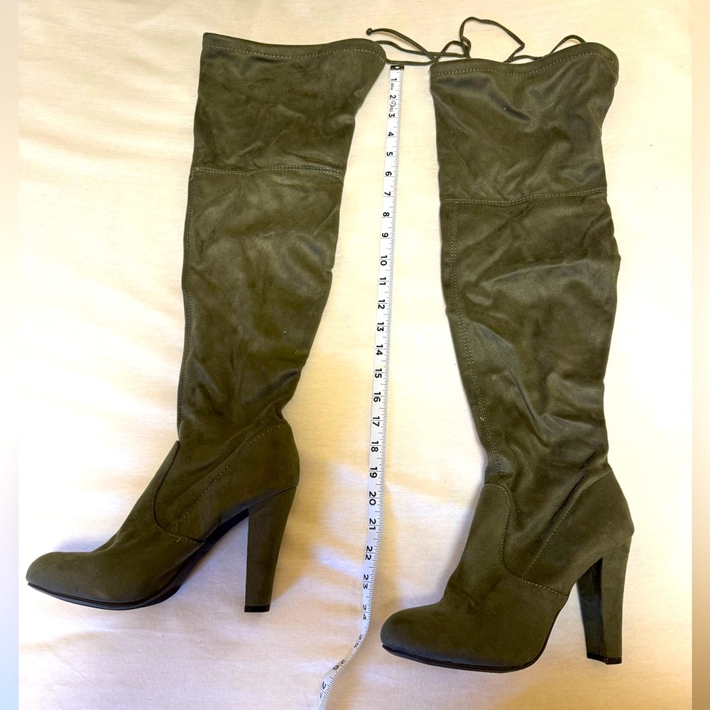 NWOT - Heel Height Boots  - Size 9